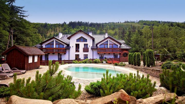 Domek w górach z sauną – pomysł na luksusowy wypad