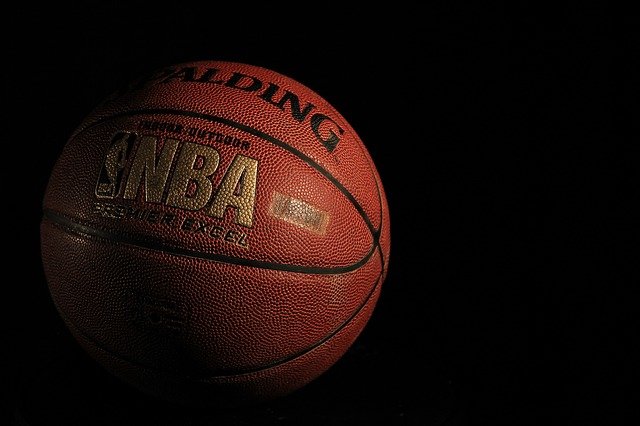 Typowanie meczy NBA – Co warto wiedzieć?