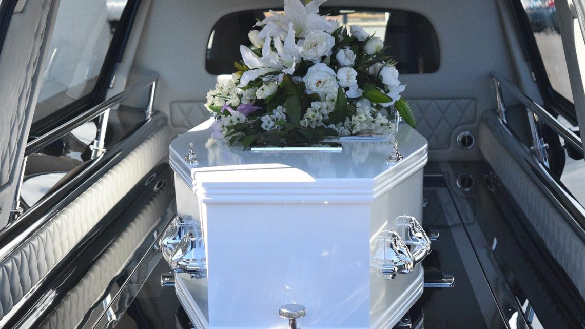Jakie zakłady pogrzebowe podkarpackie wziąć pod uwagę?