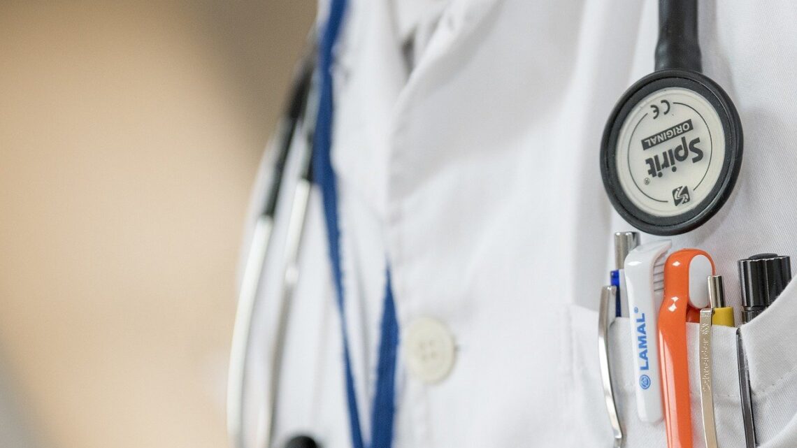 Laryngolog Warszawa – dlaczego warto odbyć kontrolę laryngologiczną i gdzie jej szukać?