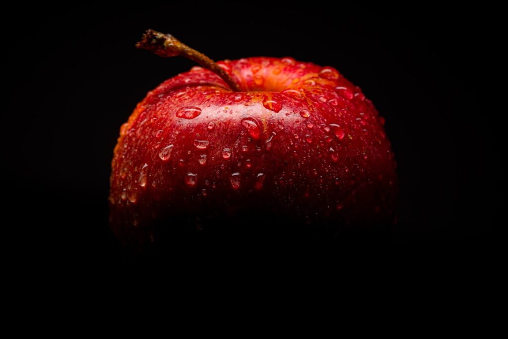 Jabłka nie zawierają substancji trujących, ale mocno kojarz się z trucizną dzięki bajce
